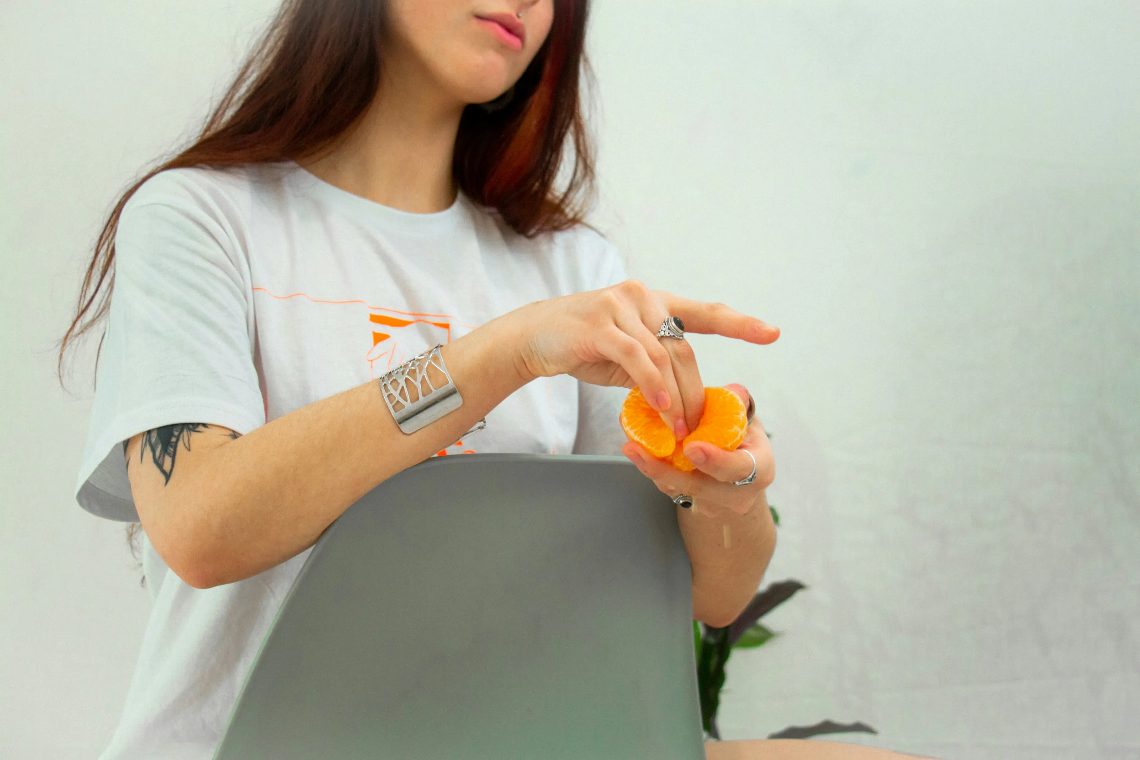 Clementine slices showing juicy texture