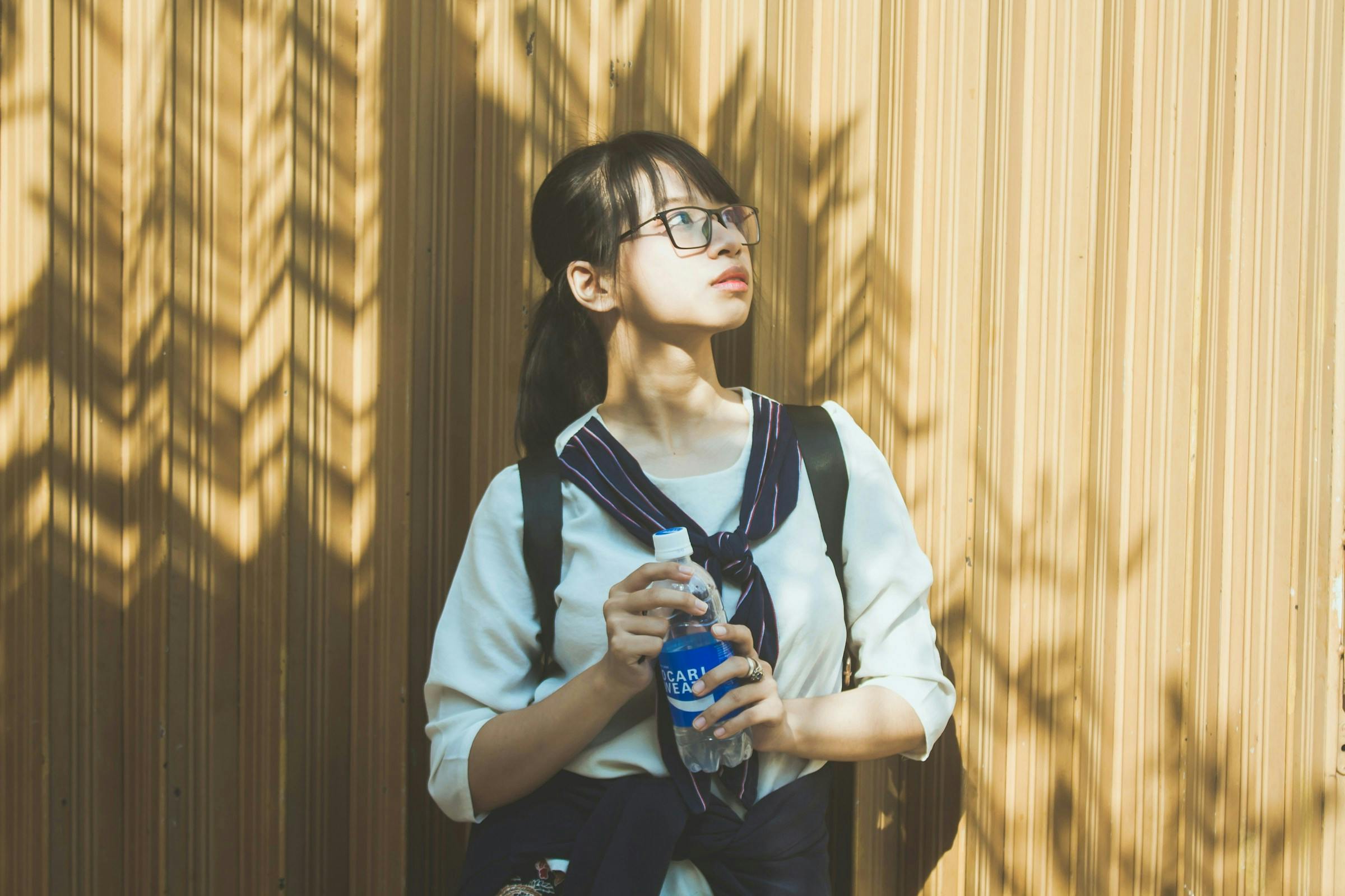 A lady with propel water