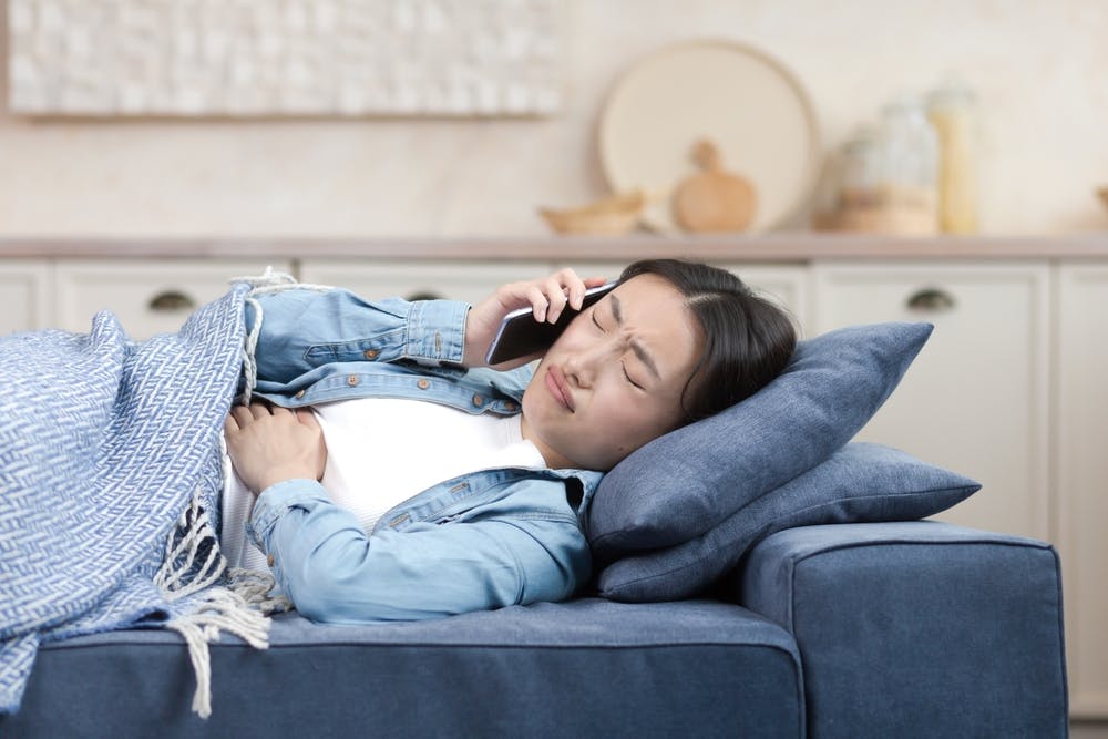 Doctor consultation for digestive issues on low-carb diet