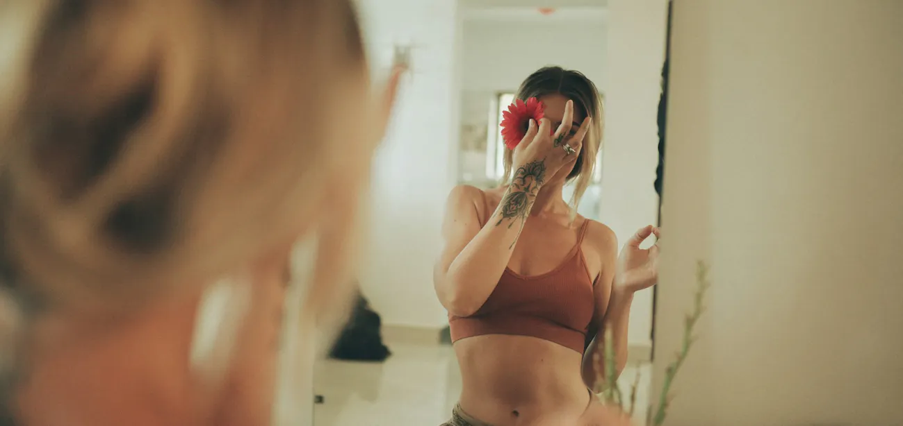 Woman feeling bloated due to period-related water retention