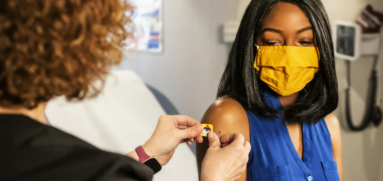 A lady checking her A1C in the hospital