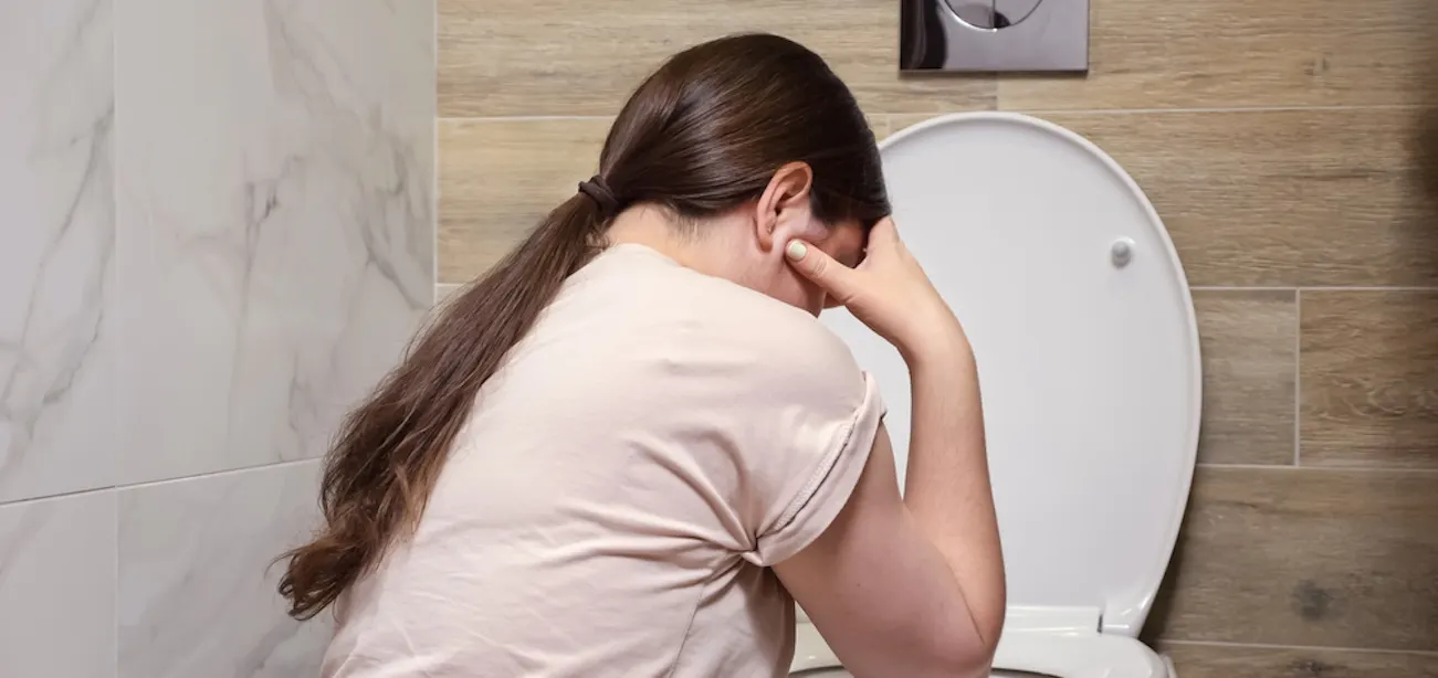 Lady experiencing side effects of Zepbound (tirzepatide)