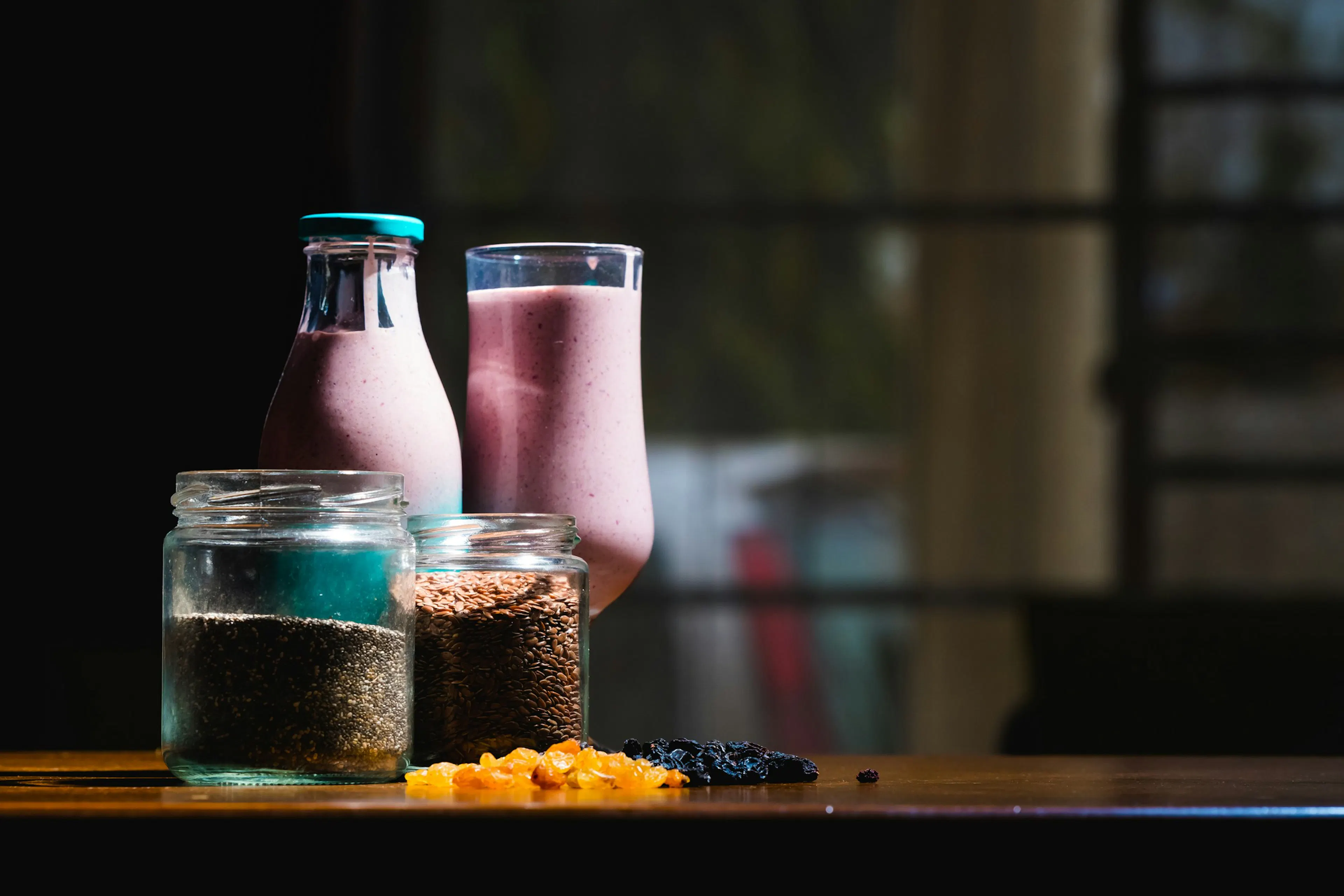 Stimulant vs non-stimulant pre-workout supplements for energy and endurance
