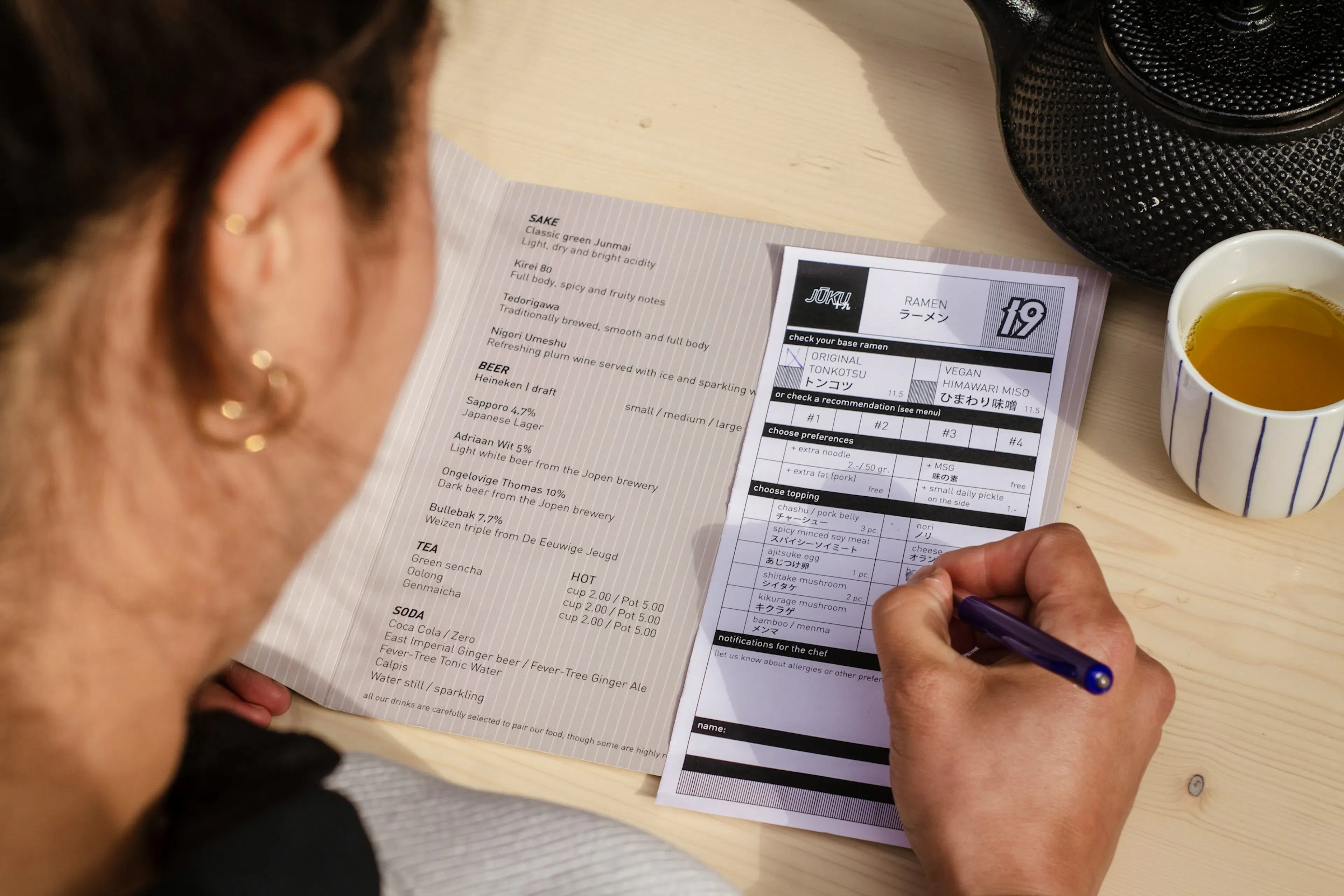 Direct-to-consumer lab testing