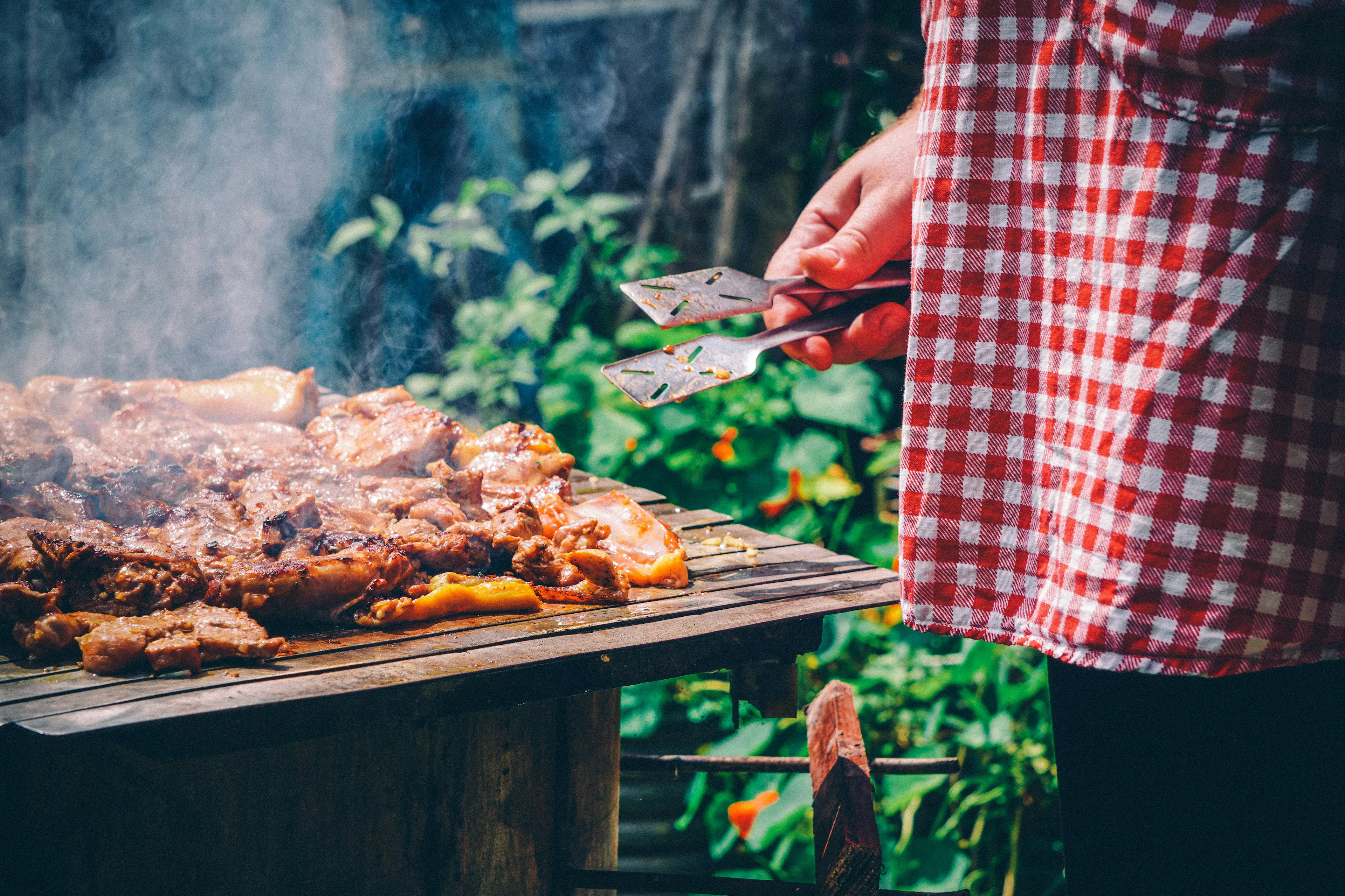 protein distribution vs protein dumping at dinner — metabolic health comparison