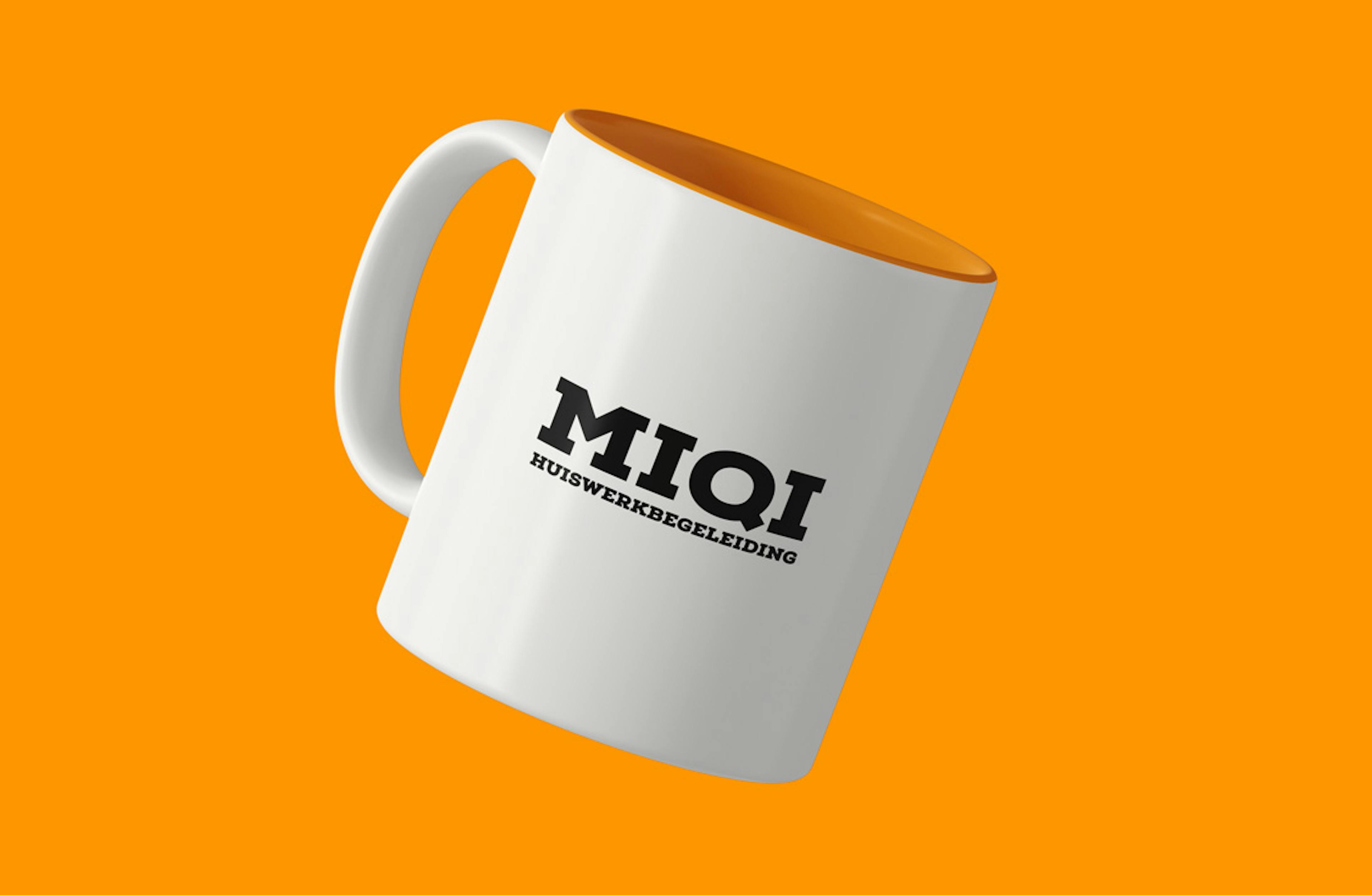 MIQI Huiswerkbegeleiding Mug mockup
