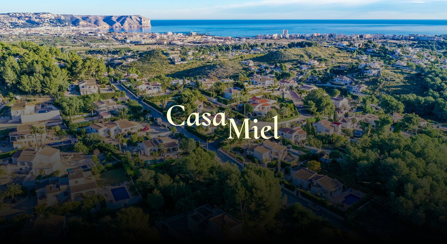 Casa Miel Case image
