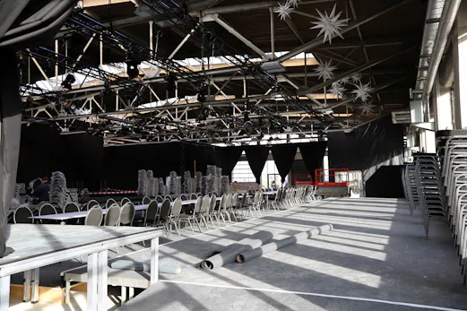 Aus alter Kraftverkehrshalle wird Eventlocation in Chemnitz