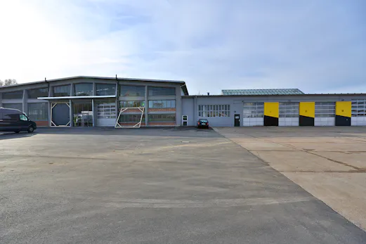 Aus alter Kraftverkehrshalle wird Eventlocation in Chemnitz