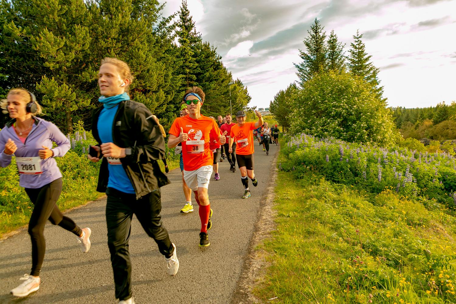 Registration and entry fee Suzuki Midnight Sun Run