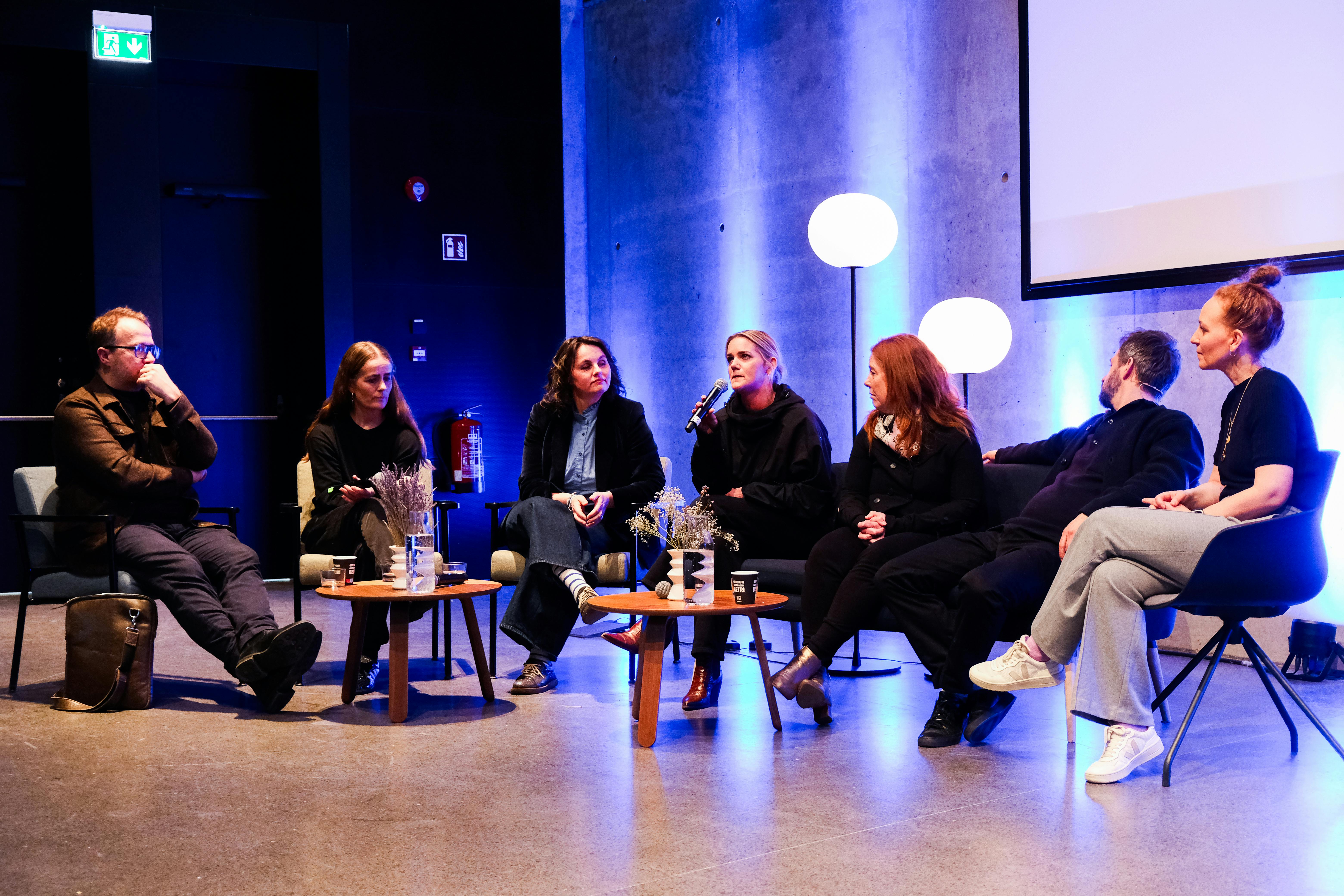 Panelumræður í Grósku