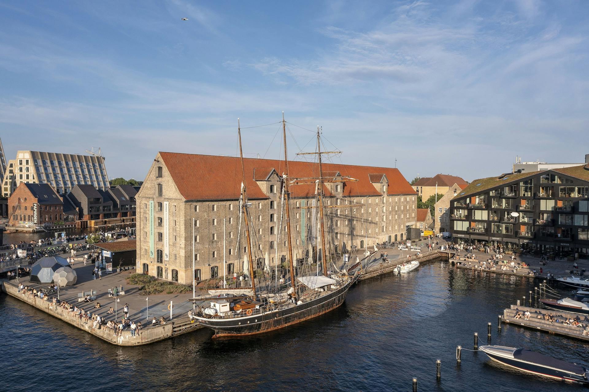 Address: Embassy of Iceland, Strandgade 89, 1401 Copenhagen