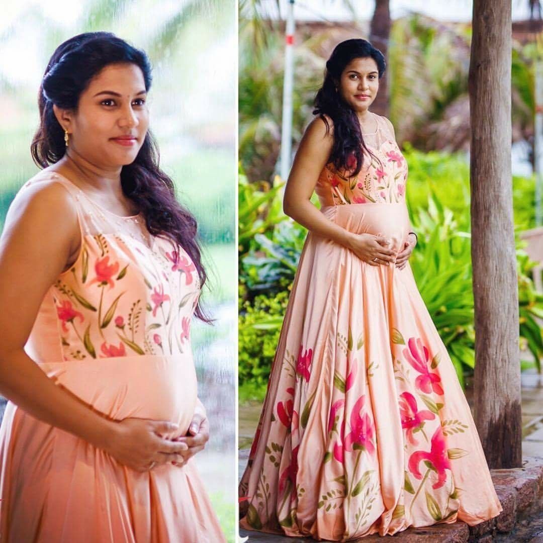 Discover more than 156 pregnancy photoshoot dress latest - seven.edu.vn