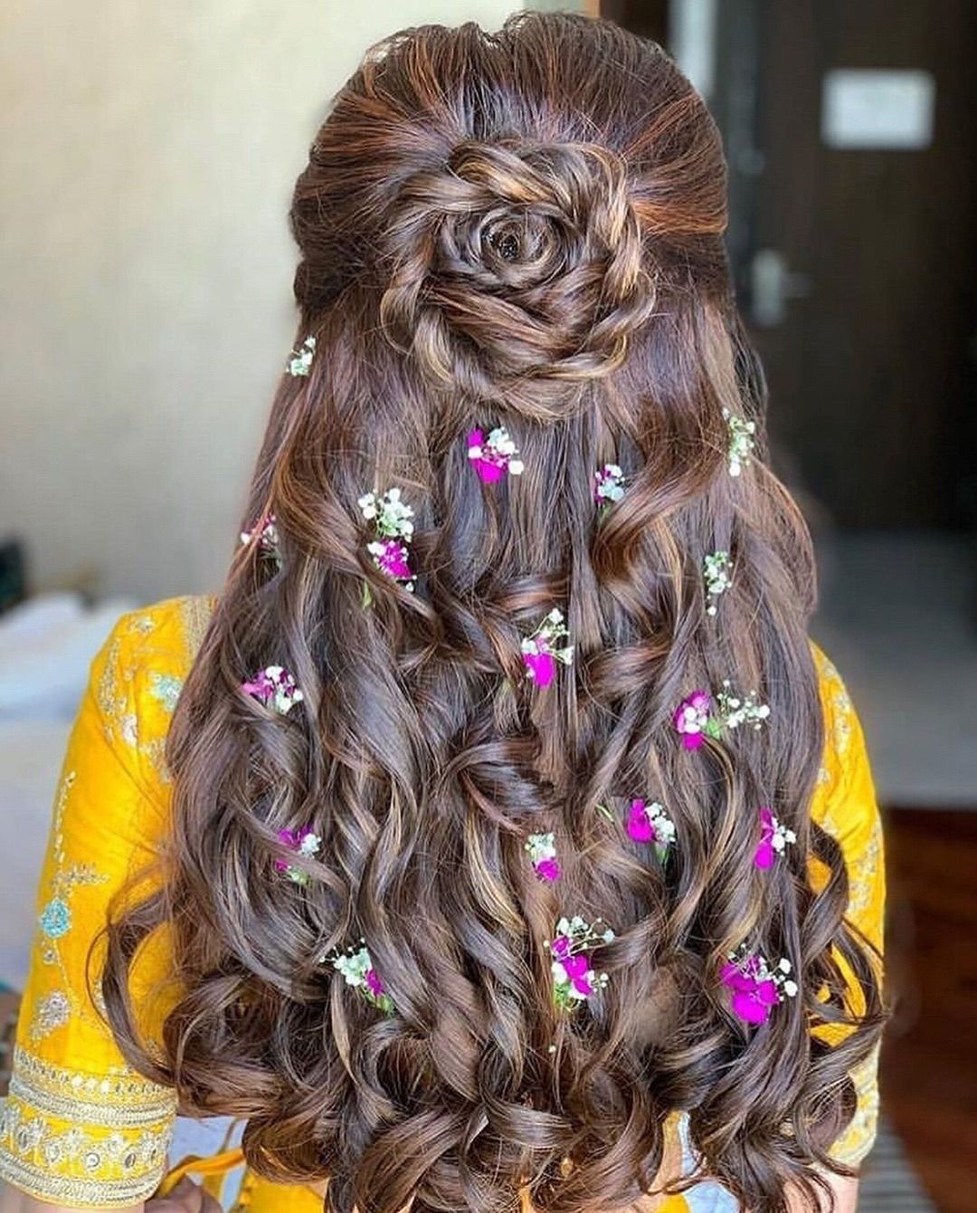 30+ Flawless Open Hairstyles For Your Wedding Functions! | WeddingBazaar