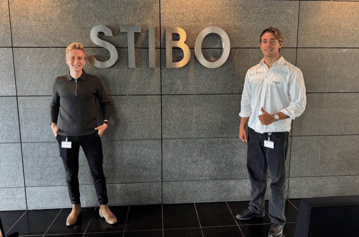 Yannik og Sebastian ved Stibo Systems Accelerator