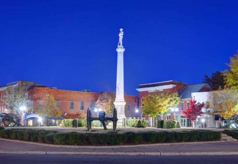 Downtown Franklin, Tennessee at night.