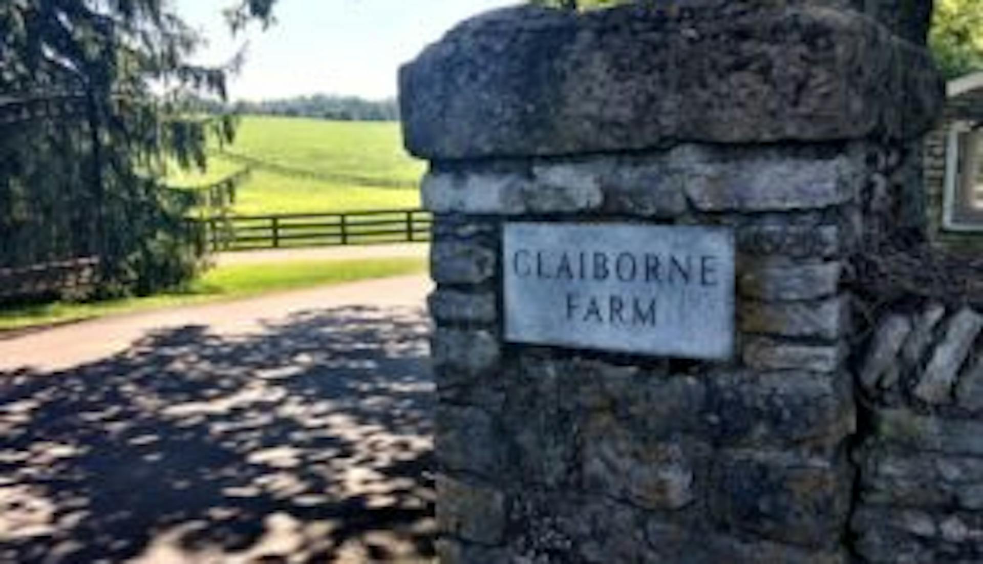 The entrance to the Claiborne Farm.
