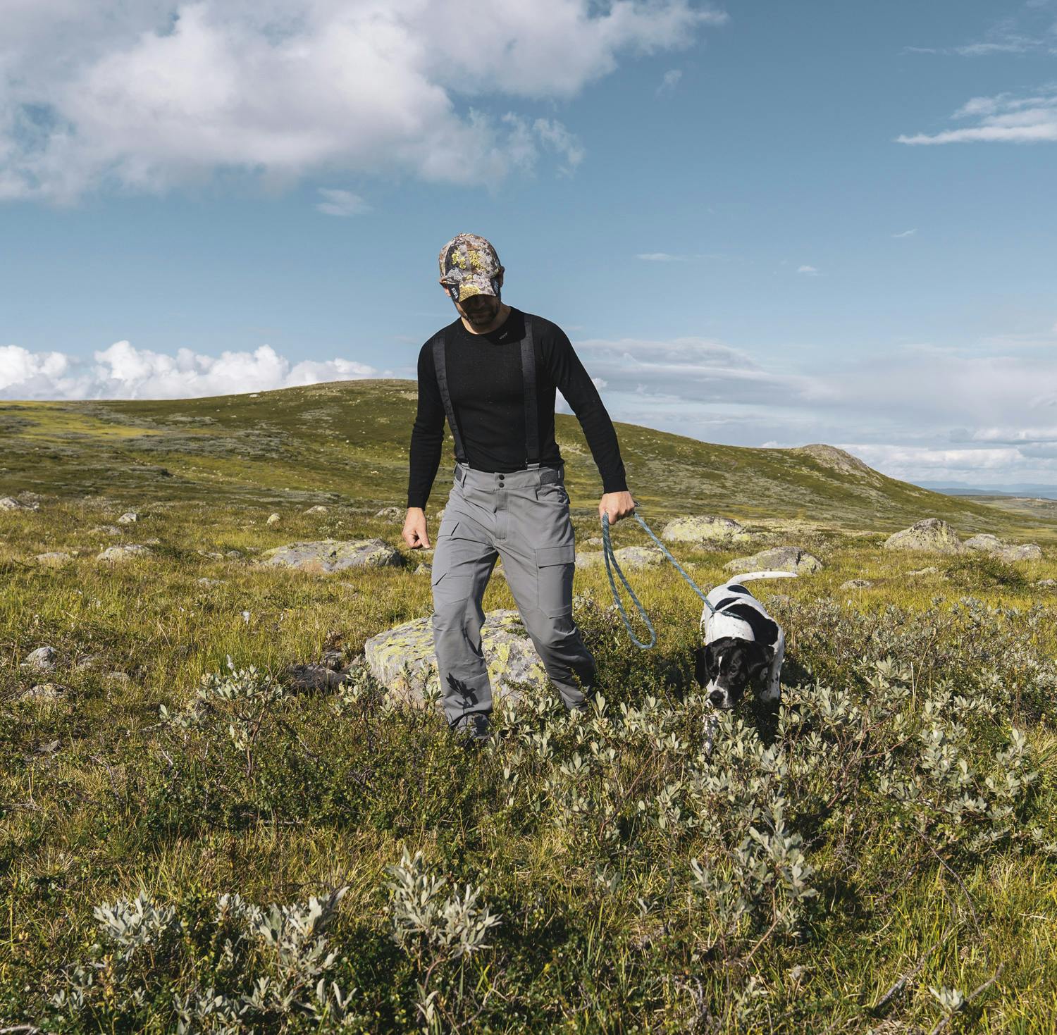 Mens Tundra Flex Pants for mountain hunting in Sedona Sage color.