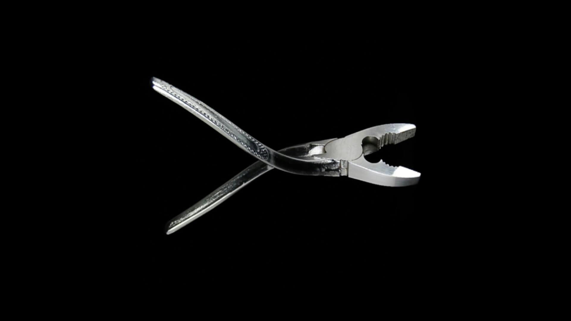 Twisted Objects - Co-directed with Ill Studio