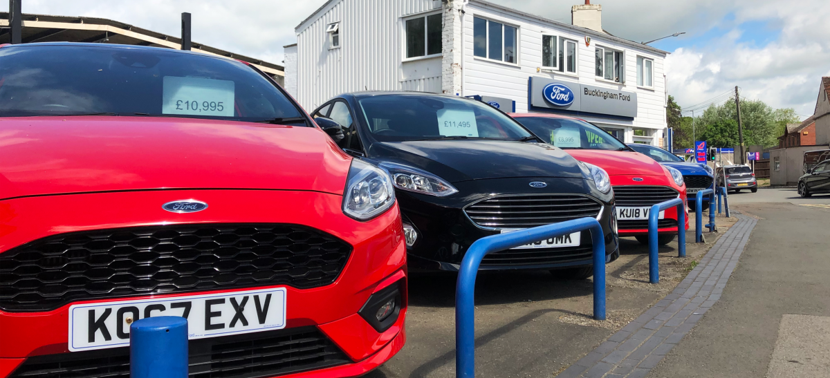 Introducing the Extra Mile Award winners MotoNovo Finance