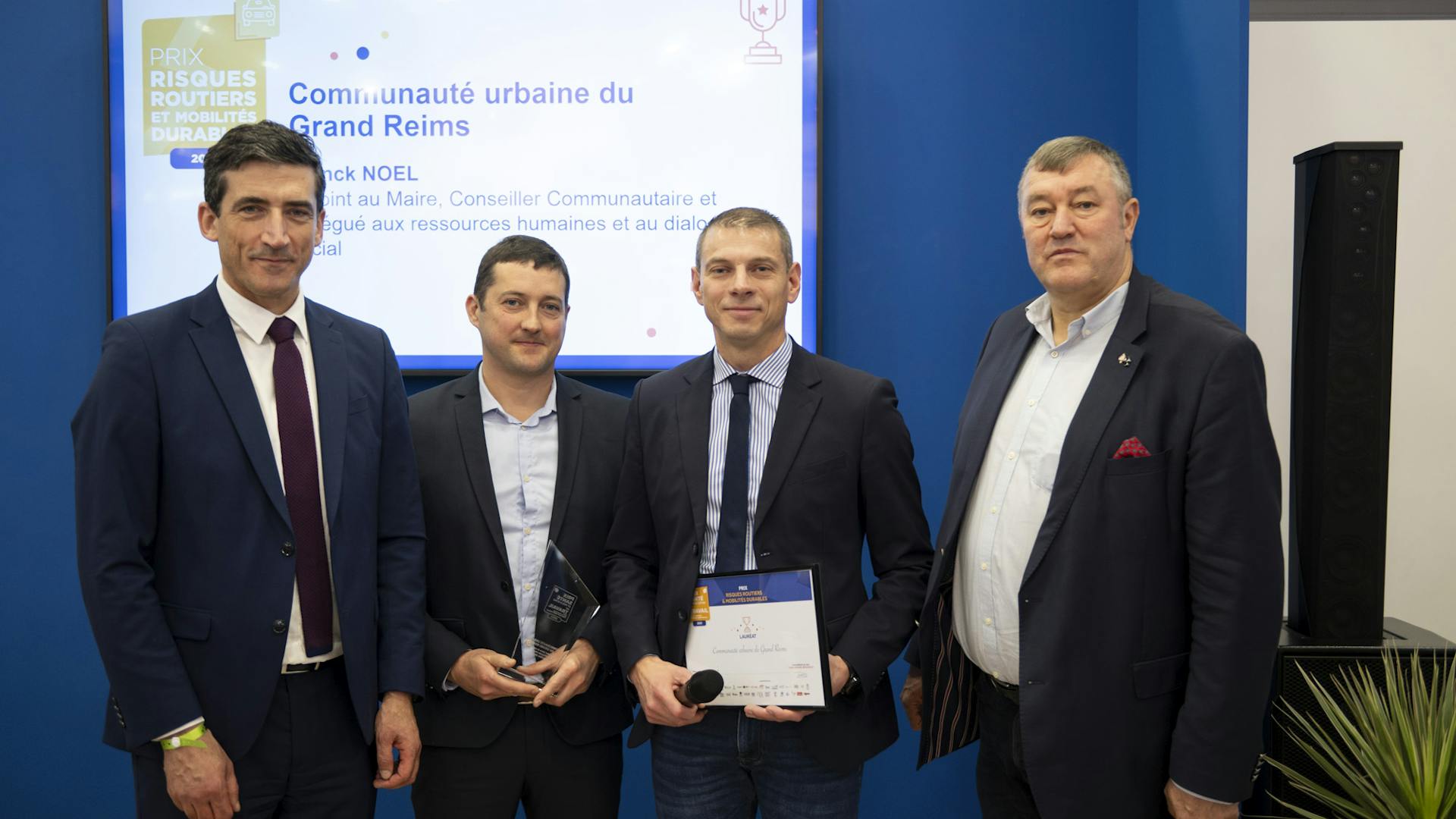 PSMT 2023 remise du Prix risques routiers et mobilités durables par Didier Bée et Jérôme Baloge à la communauté urbaine du Grand Reims