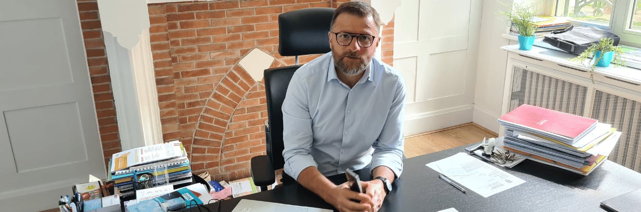 Jean-François Legrand, maire d'Houplines, vice-président à la Métropole européenne de Lille, en charge des espaces naturels, des voies d'eau et de l'agriculture