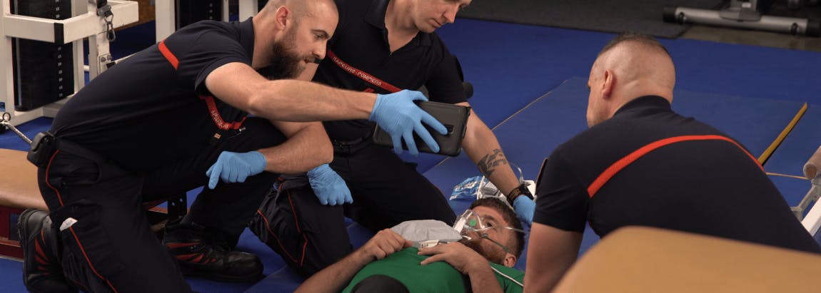 Démonstration d'une prise en charge d'une personne sourde ou malentendante avec l'application MC ASSIST lors d'une intervention des sapeurs-pompiers.