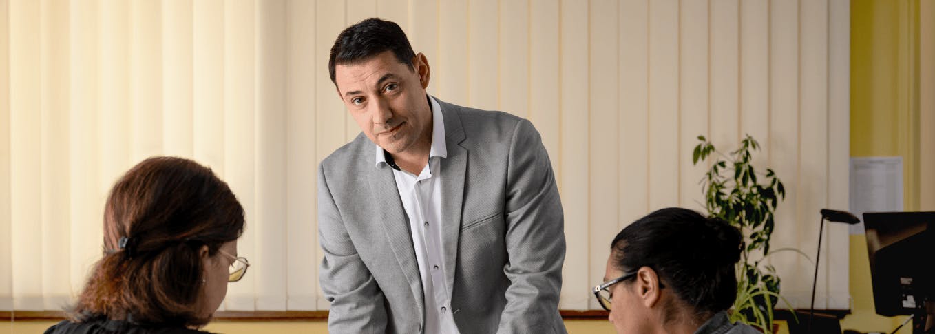 Fabrice, directeur général des services de la ville de Brioude, et ses agents.