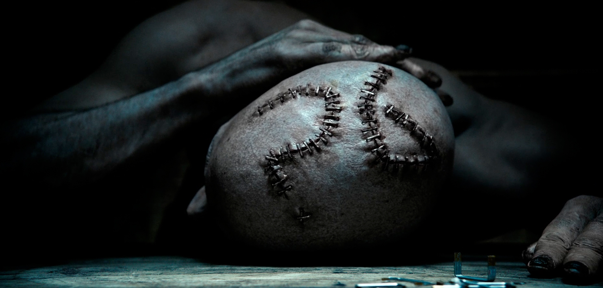 "AMERICAN HORROR STORY SEASON 6" CAMPAIGN SENDS SHIVERS UP YOUR SPINE hero image