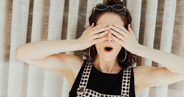 hide eyes