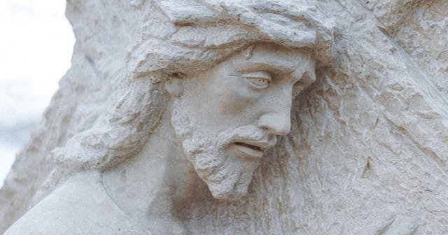 sculpture Jesus