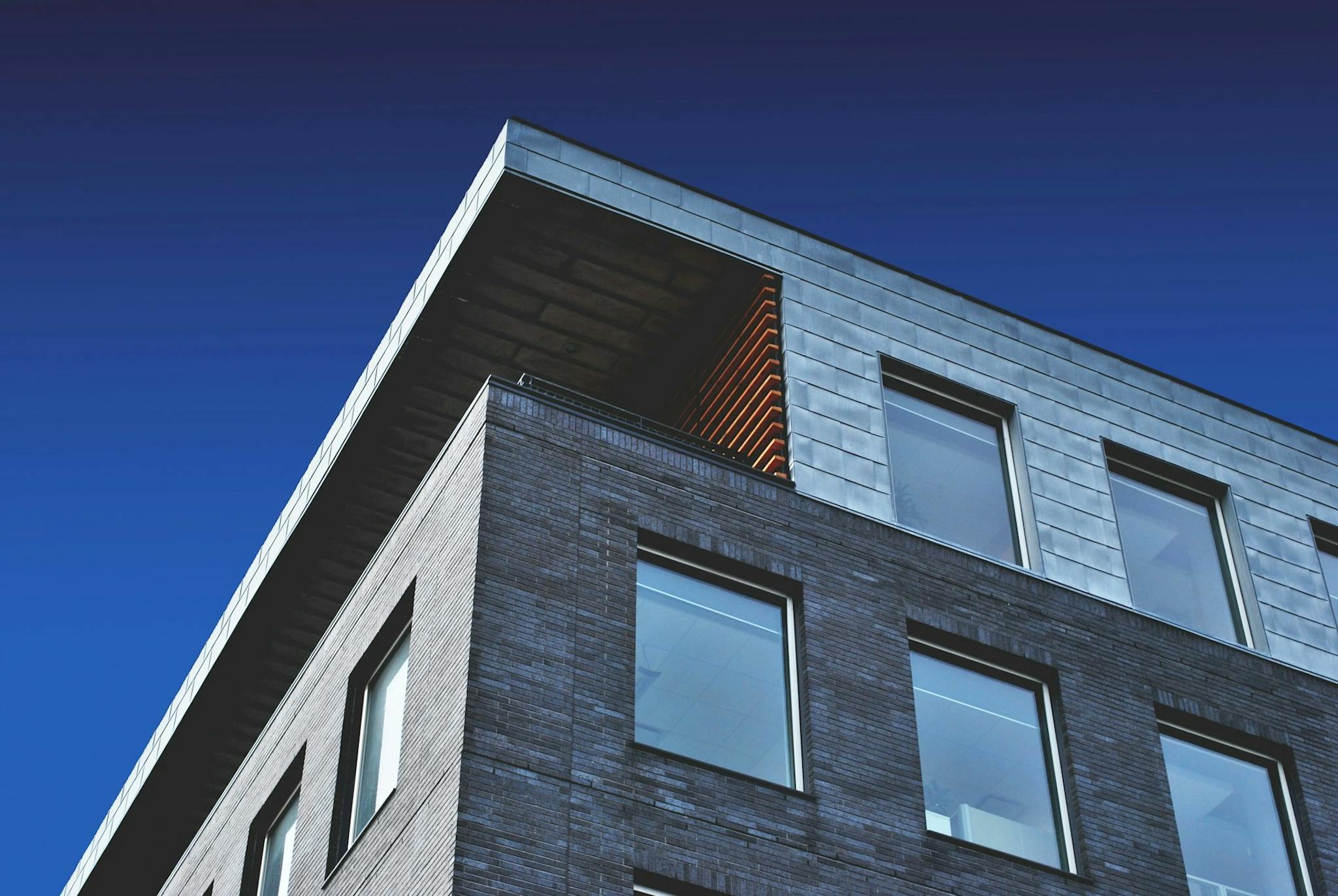 Horizon Plaza: Next-Gen Office Complex