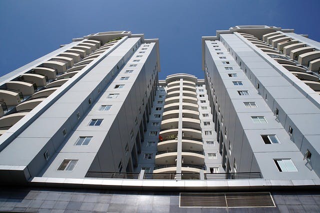 【総額165万円削減！】東京都千代田区の一棟マンションを金利1%台に見直し成功【不動産投資ローン 借り換え事例】
