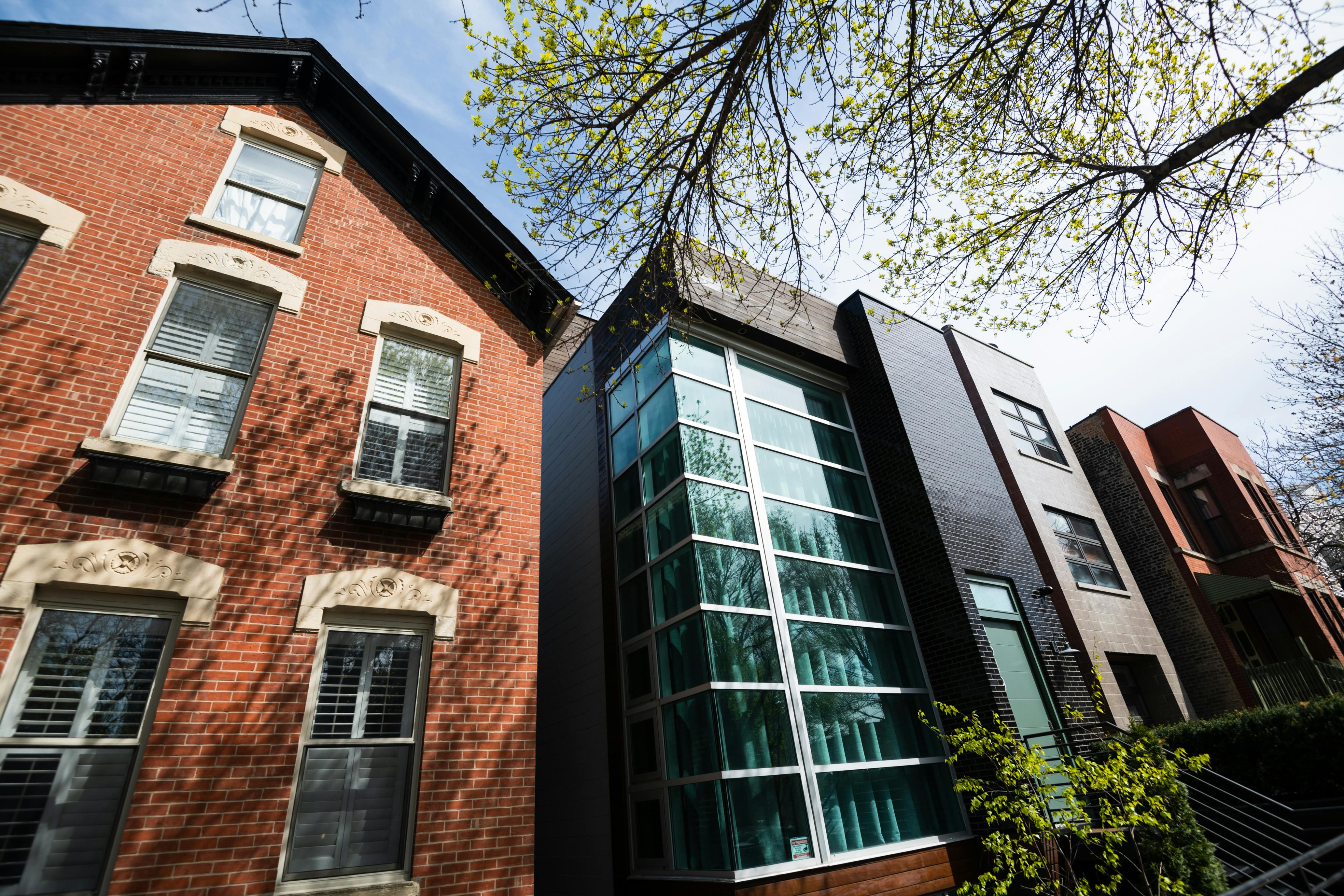 【金利2%以上削減】神奈川県の一棟アパートを自己資金約2.3万円で金利4.65%→2.30%に借り換えし、総額約590万円の削減に成功！
【アパートローン 借り換え事例】
