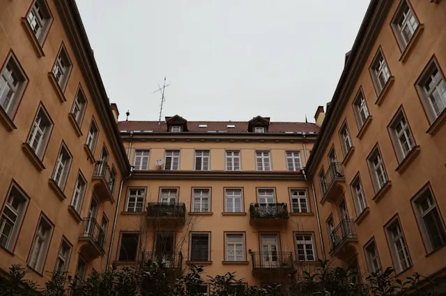 【総額約360万円削減】不動産投資ローンを3.200%→1.949%へ借り換え成功｜東京都1Kマンション【不動産投資ローン 借り換え事例】