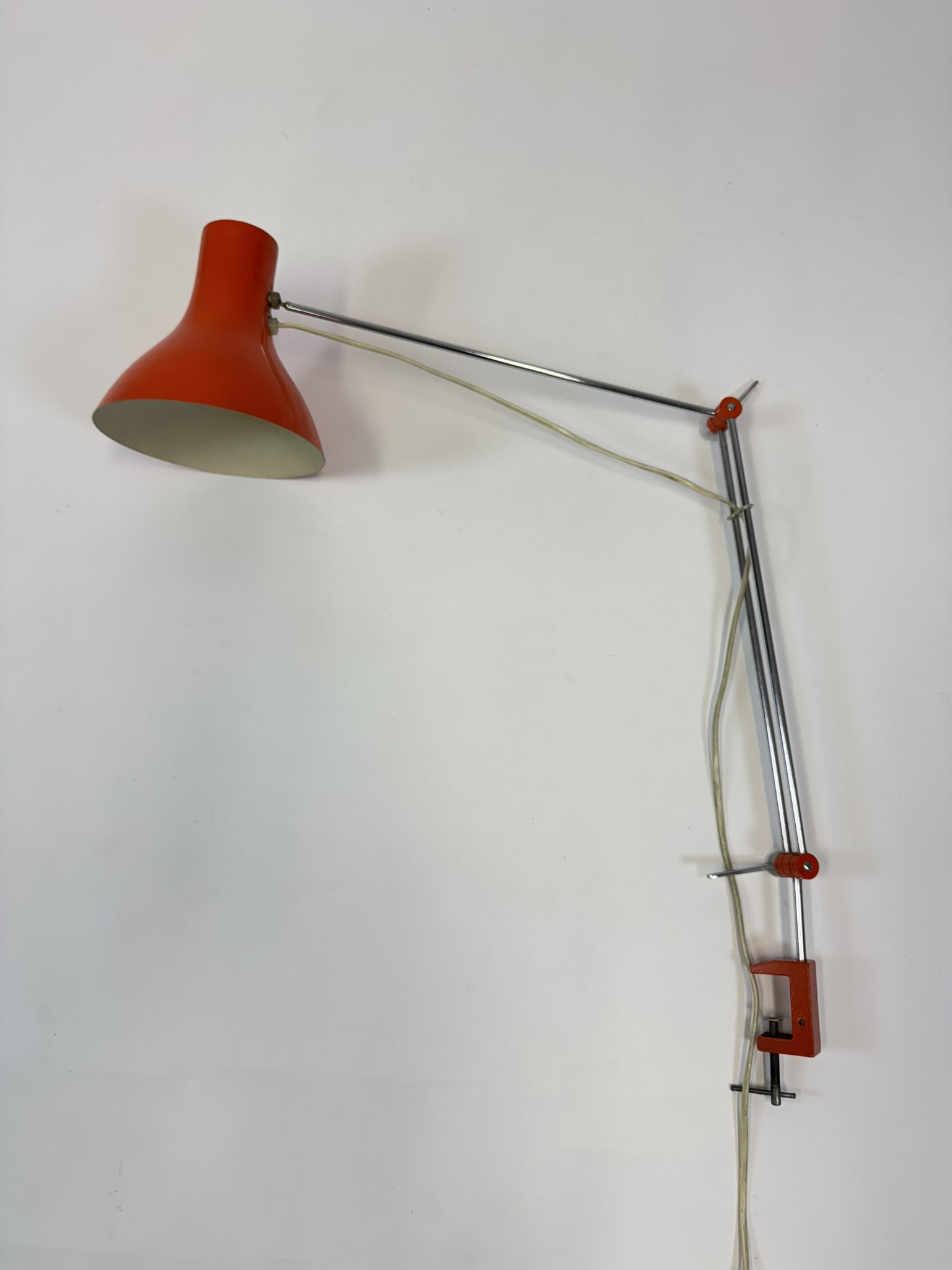 Stolní lampa NAPAKO – rychloupínací, 70. léta