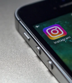 Instagram Stories Holiday Content (with Customizable Templates) To Kick Off the Festivities