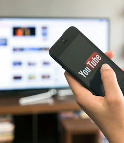 Crie capas profissionais no YouTube com templates padronizados