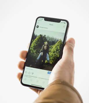 How to Create Instagram Story Ads with the Mojo App