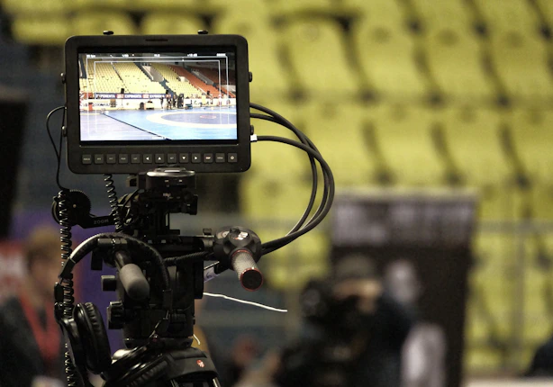 Descubra como criar vídeo semanais de esportes para o YouTube Shorts
