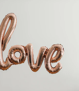 love in balloons