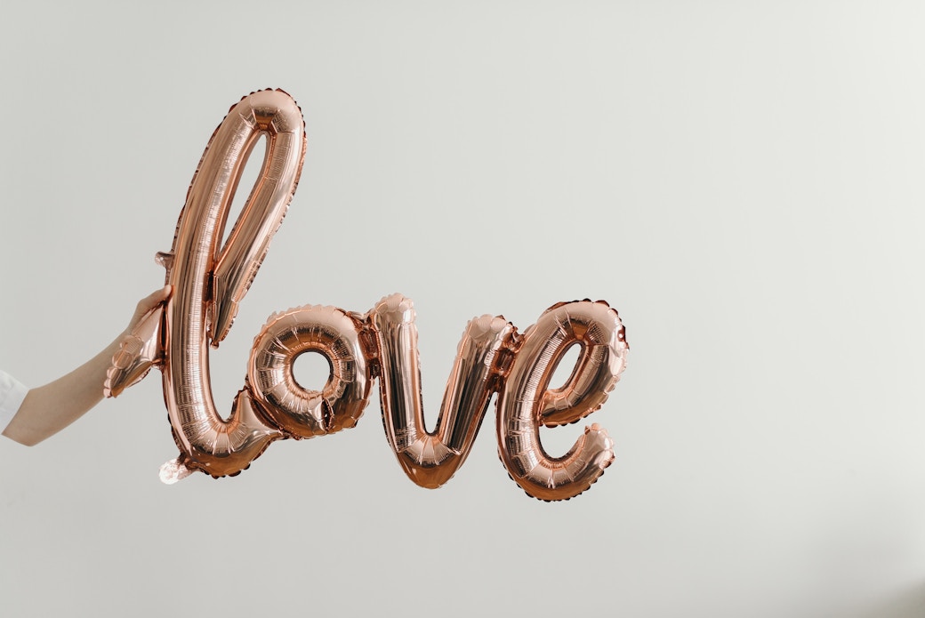 love in balloons
