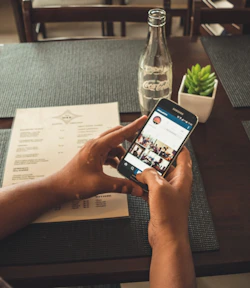 How to Effortlessly Make Instagram Videos In a Few Taps on the Mojo App