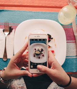 Social animated templates for food