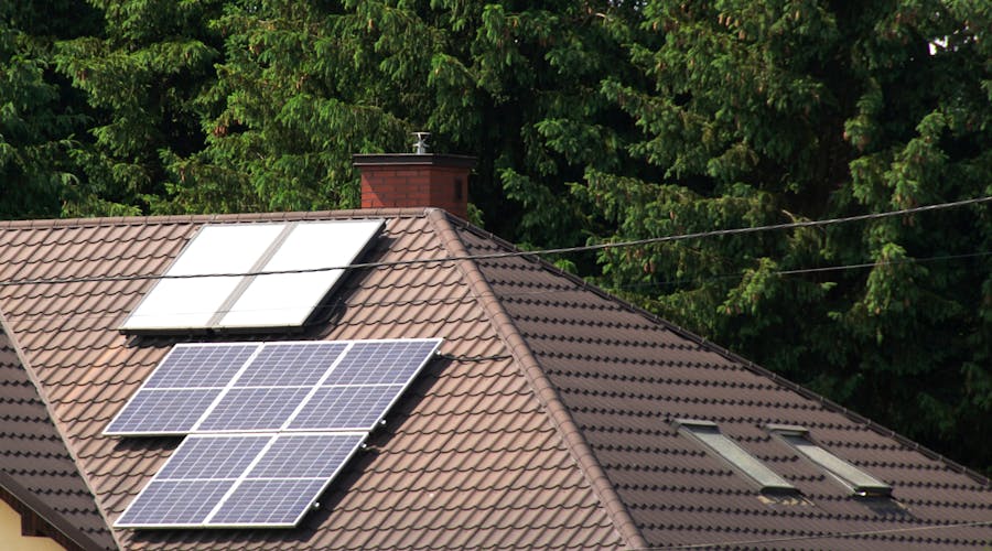 Maison autonome en électricité : combien de panneaux solaires faut-il installer ?