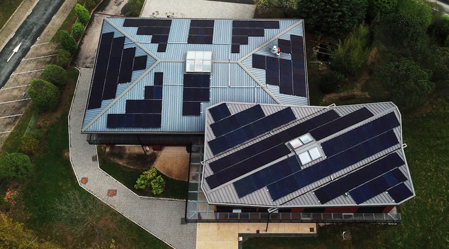 vente totale ou autoconsommation avec vente de surplus installation solaire entreprise