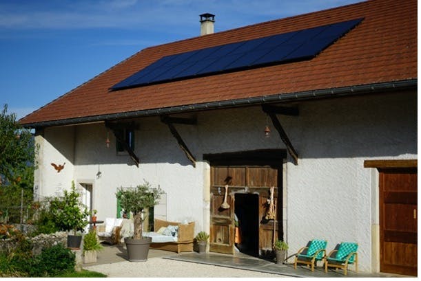 Installation solaire maison ain - Monabee entreprise panneaux photovoltaïques