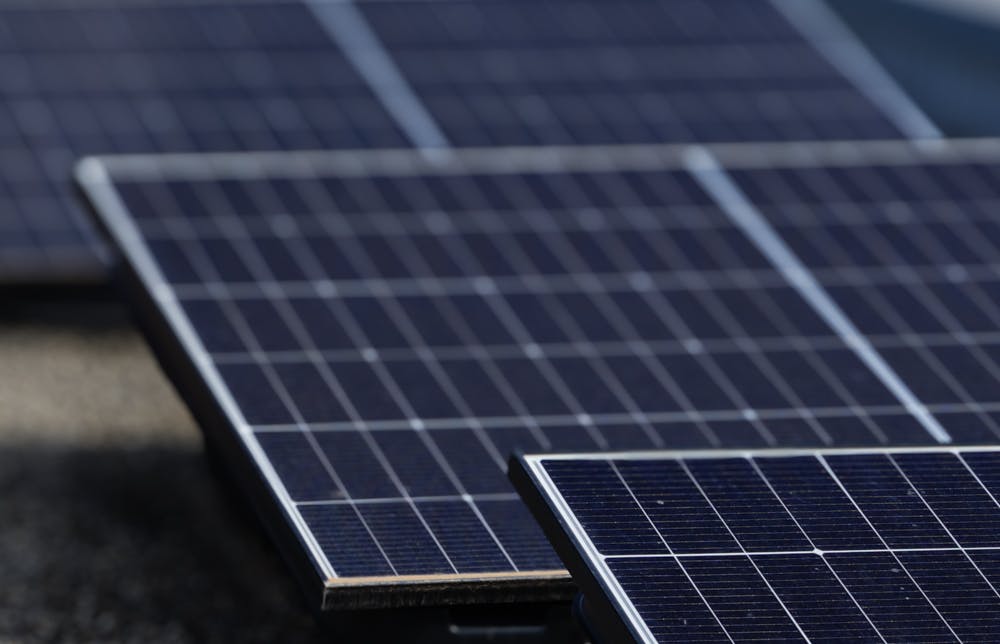 Installation panneaux solaires au sol