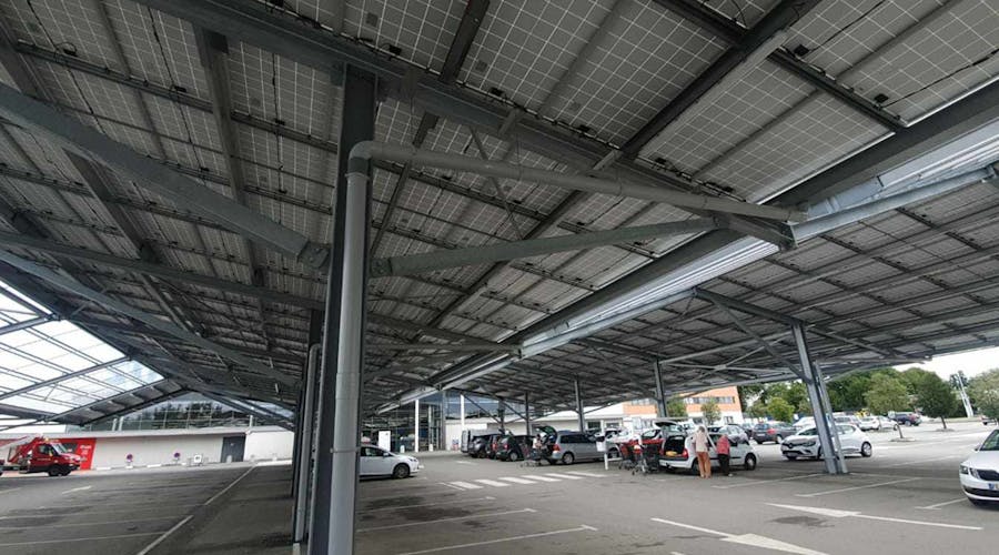 Ombrières photovoltaiques Adiwatt (source : Adiwatt)