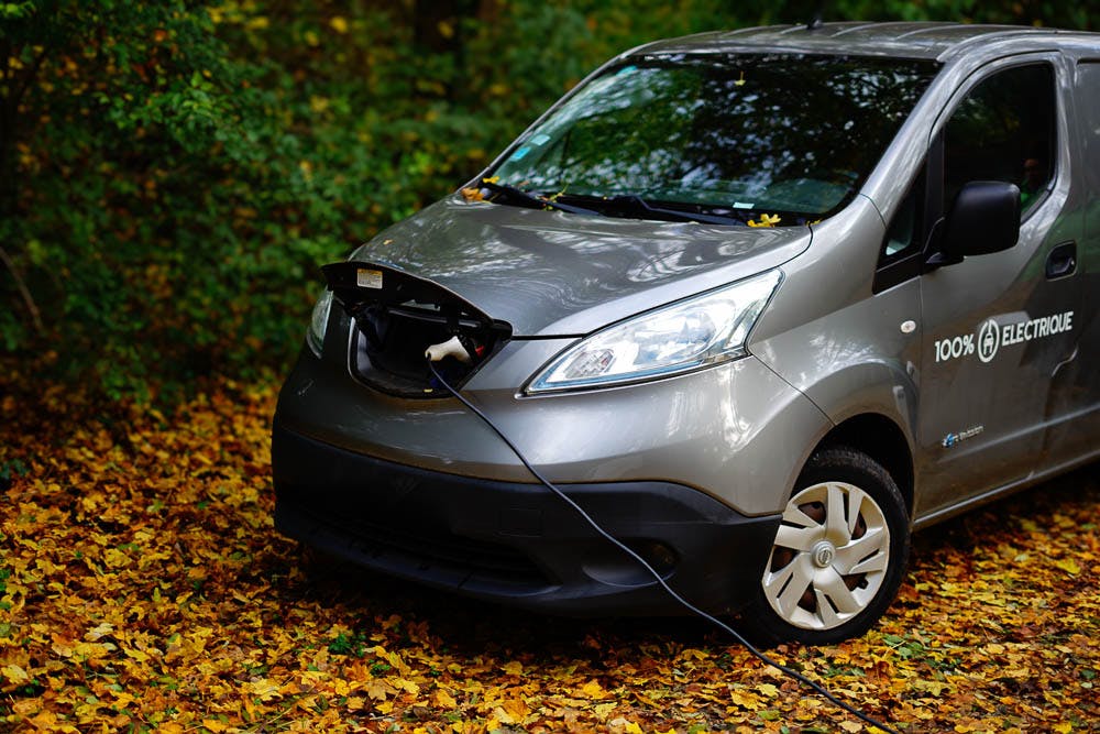 voiture électrique recharge solaire